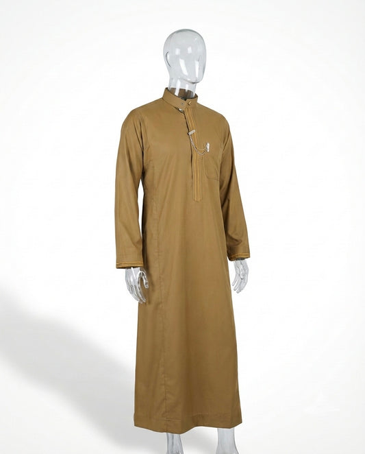 Qamis Prestige Kaki – Détails Dorés & Chaîne