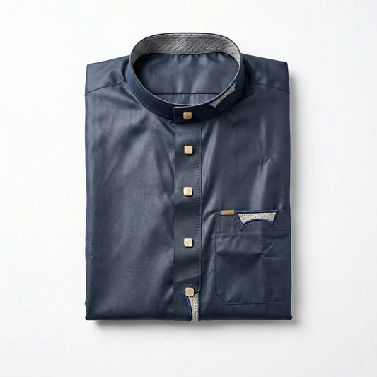 Qamis Signature Bleu Nuit – Détails Gris & Boutons Dorés