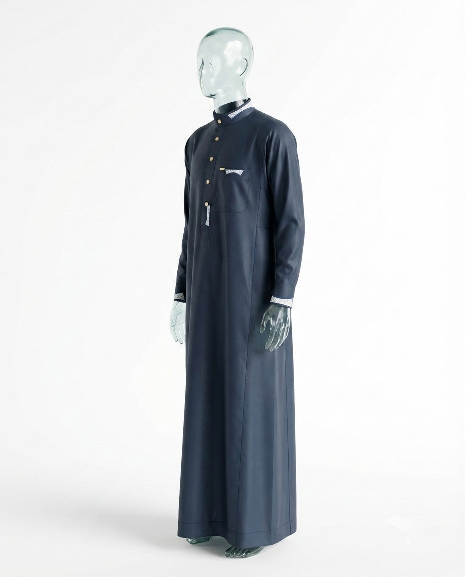 Qamis Signature Bleu Nuit – Détails Gris & Boutons Dorés