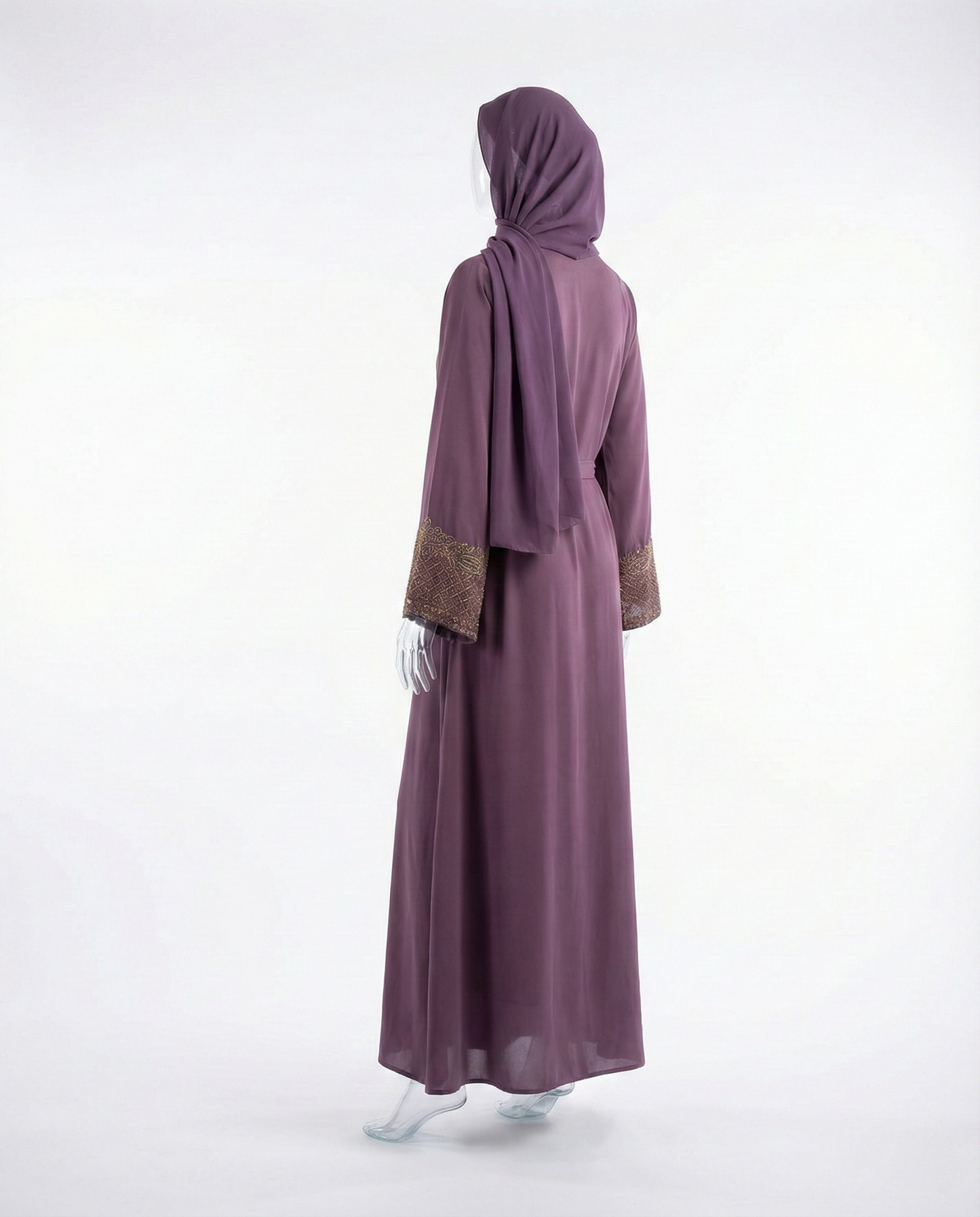 Abaya Brodée Prune Royale – Détails Dorés & Pampilles